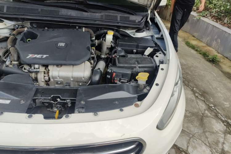 Used Fiat Viaggio 2012 1.4T Automatic Jingxiang Edition Engine Bay Left