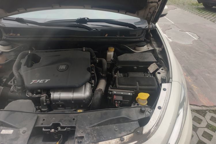 Used Fiat Viaggio 2012 1.4T Automatic Enjoyment Edition Engine Bay Left