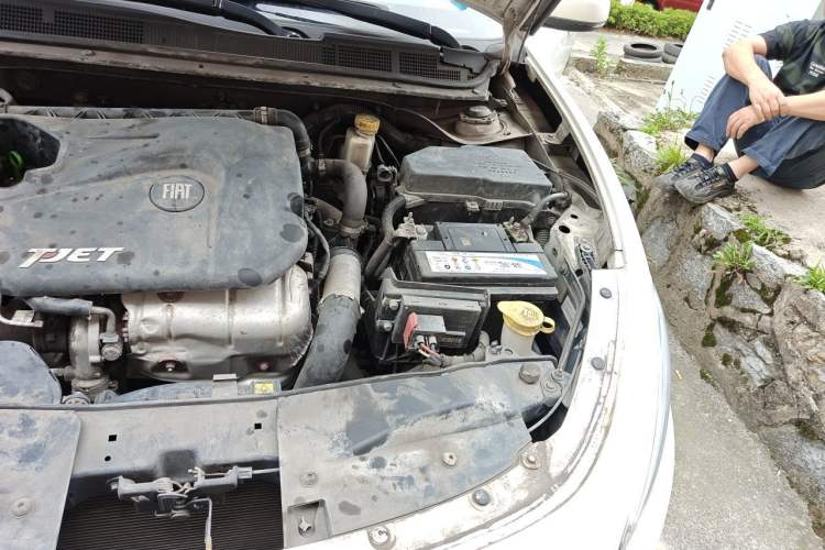 Used Fiat Viaggio 2012 1.4T Automatic Jingxiang Edition Engine Bay Left
