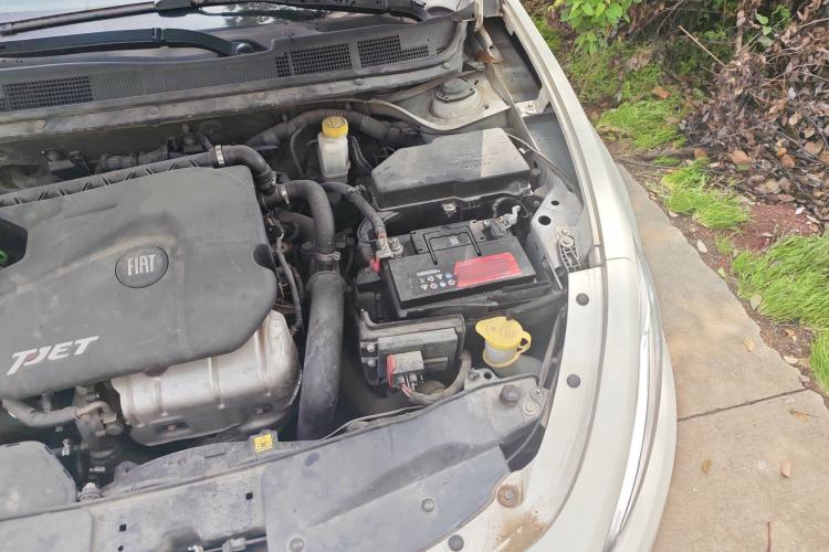 Used Fiat Viaggio 2012 1.4T Automatic Enjoyment Edition Engine Bay Left