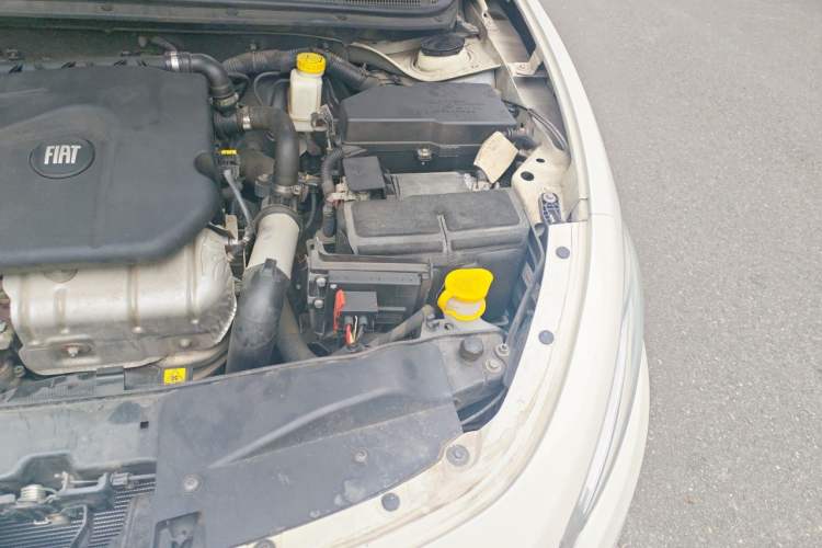 Used Fiat Viaggio 2012 1.4T Automatic Enjoyment Edition Engine Bay Left