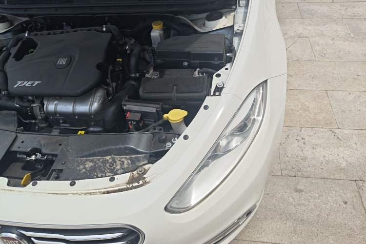 Used Fiat Viaggio 2012 1.4T Automatic Jingxiang Edition Engine Bay Left