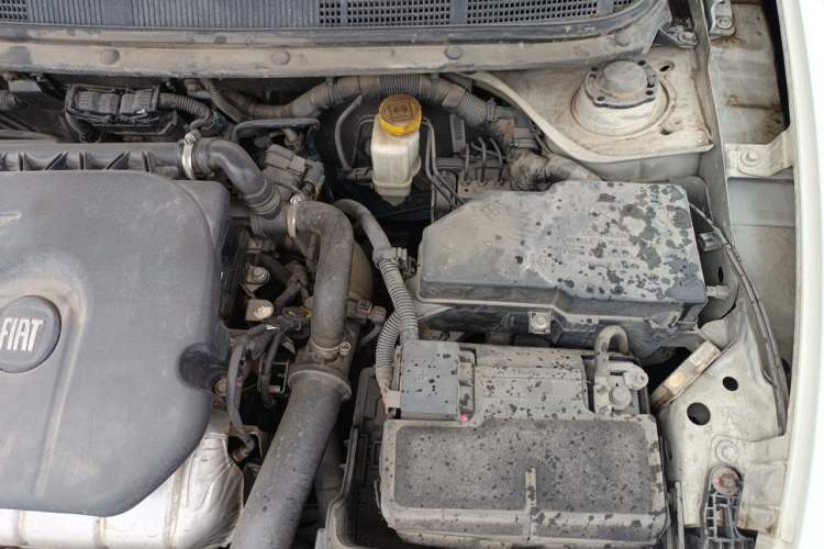 Used Fiat Viaggio 2012 1.4T Automatic Enjoyment Edition Engine Bay Left