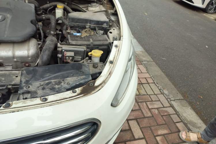 Used Fiat Viaggio 2012 1.4T Automatic Jingxiang Edition Engine Bay Left