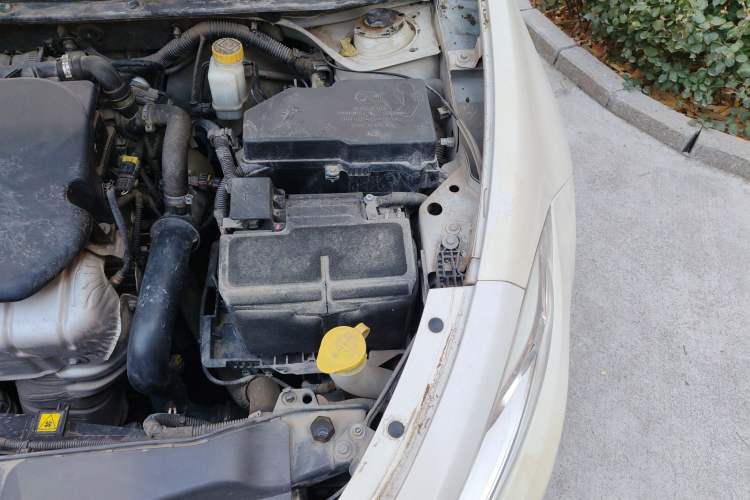 Used Fiat Viaggio 2012 1.4T Manual Enjoyment Edition Engine Bay Left