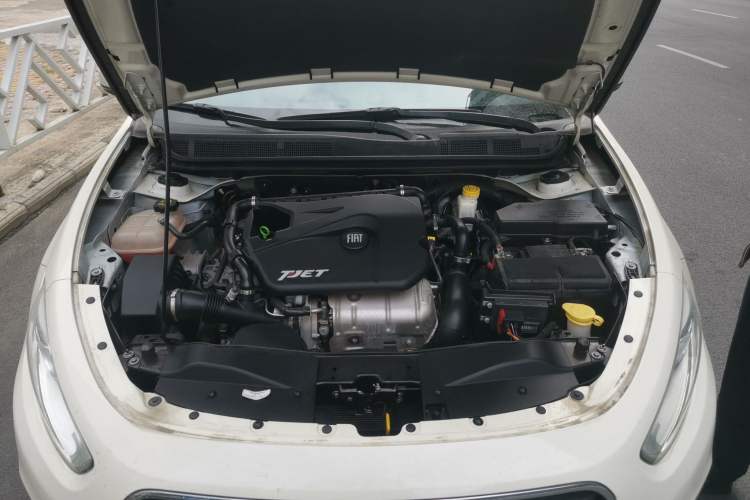 Used Fiat Viaggio 2012 1.4T Automatic Jingxiang Edition Engine Bay