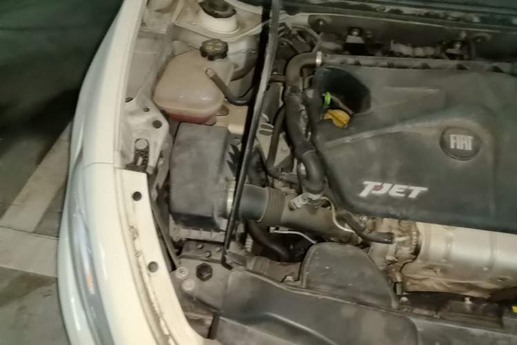 Used Fiat Viaggio 2012 1.4T Automatic Jingxiang Edition Engine Bay Right