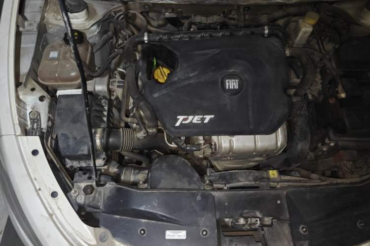 Used Fiat Viaggio 2012 1.4T Automatic Enjoyment Edition Engine Bay Right
