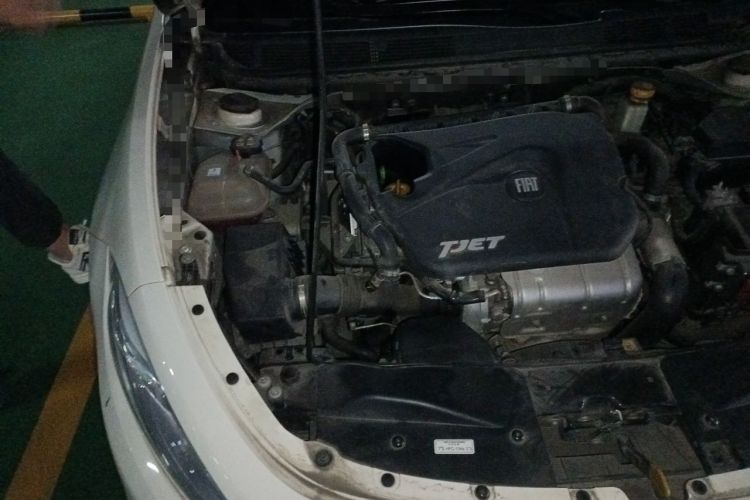 Used Fiat Viaggio 2012 1.4T Automatic Enjoyment Edition Engine Bay Right