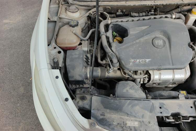 Used Fiat Viaggio 2012 1.4T Automatic Jingxiang Edition Engine Bay Right