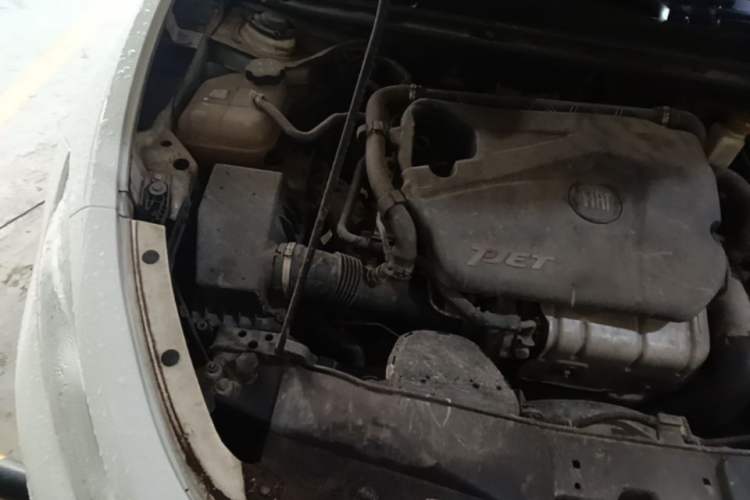Used Fiat Viaggio 2012 1.4T Automatic Jingxiang Edition Engine Bay Right