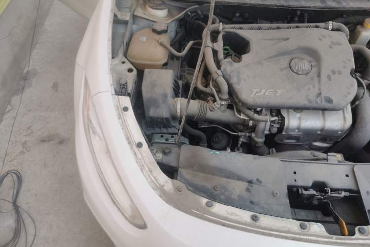 Used Fiat Viaggio 2012 1.4T Automatic Jingxiang Edition Engine Bay Right