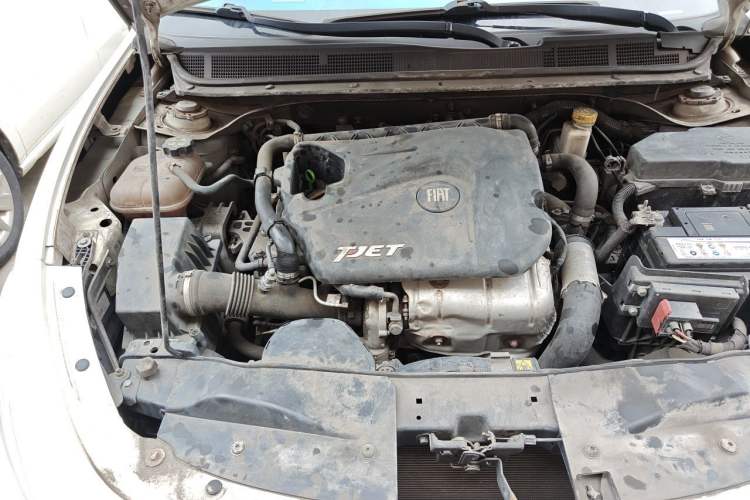 Used Fiat Viaggio 2012 1.4T Automatic Jingxiang Edition Engine Bay Right