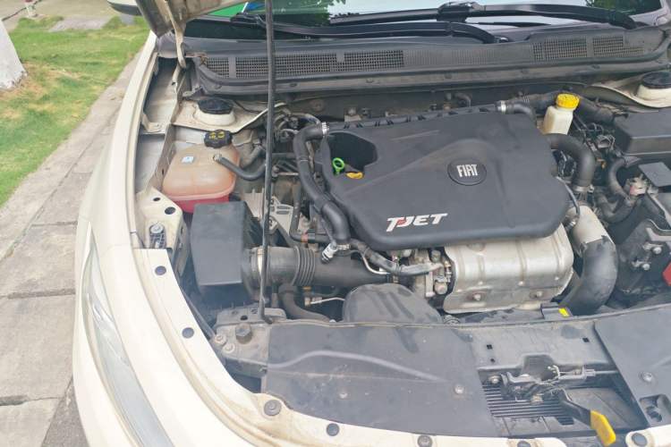 Used Fiat Viaggio 2012 1.4T Automatic Enjoyment Edition Engine Bay Right