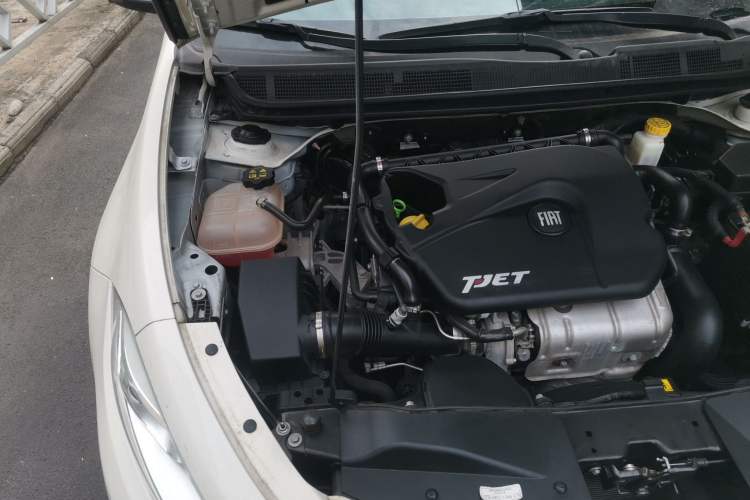 Used Fiat Viaggio 2012 1.4T Automatic Jingxiang Edition Engine Bay Right