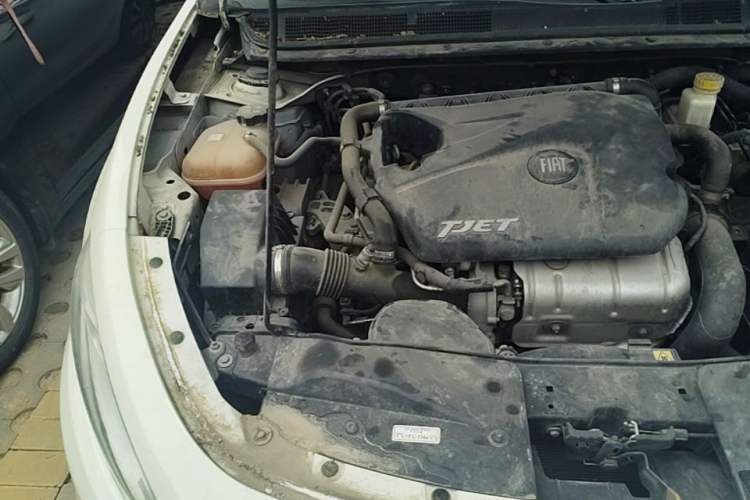 Used Fiat Viaggio 2012 1.4T Automatic Jingxiang Edition Engine Bay Right