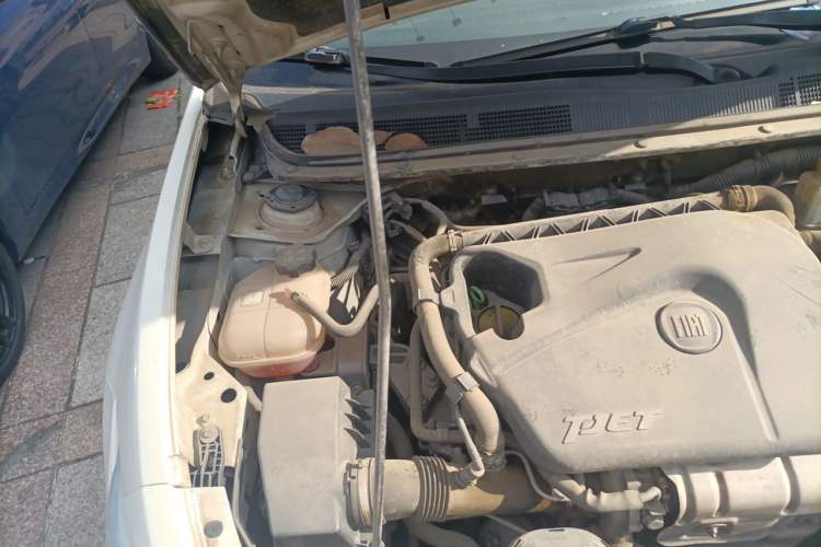 Used Fiat Viaggio 2012 1.4T Automatic Jingxiang Edition Engine Bay Right