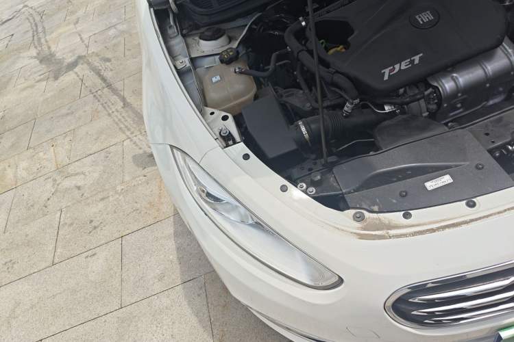 Used Fiat Viaggio 2012 1.4T Automatic Jingxiang Edition Engine Bay Right