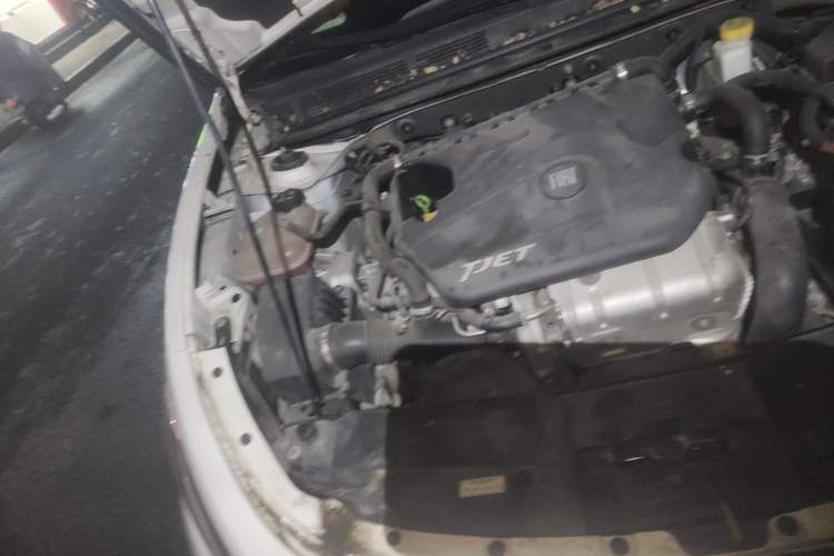 Used Fiat Viaggio 2012 1.4T Automatic Jingxiang Edition Engine Bay Right