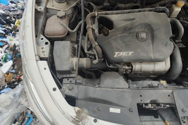 Used Fiat Viaggio 2012 1.4T Automatic Enjoyment Edition Engine Bay Right