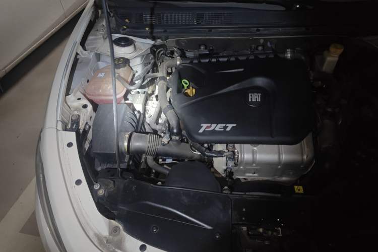 Used Fiat Viaggio 2012 1.4T Automatic Jingxiang Edition Engine Bay Right