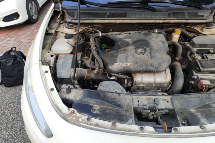 Used Fiat Viaggio 2012 1.4T Automatic Enjoyment Edition Engine Bay Right