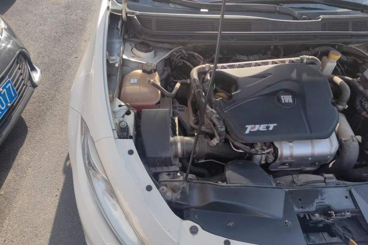 Used Fiat Viaggio 2012 1.4T Automatic Jingxiang Edition Engine Bay Right