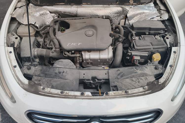 Used Fiat Viaggio 2012 1.4T Automatic Enjoyment Edition Engine Bay