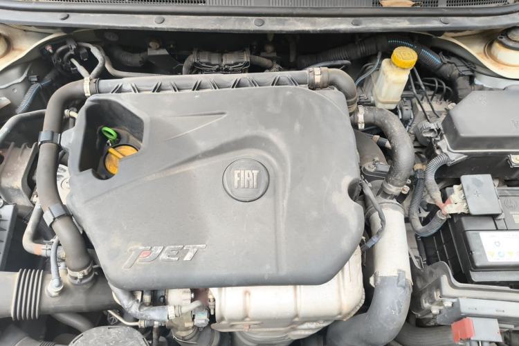 Used Fiat Viaggio 2012 1.4T Automatic Jingxiang Edition Engine Bay