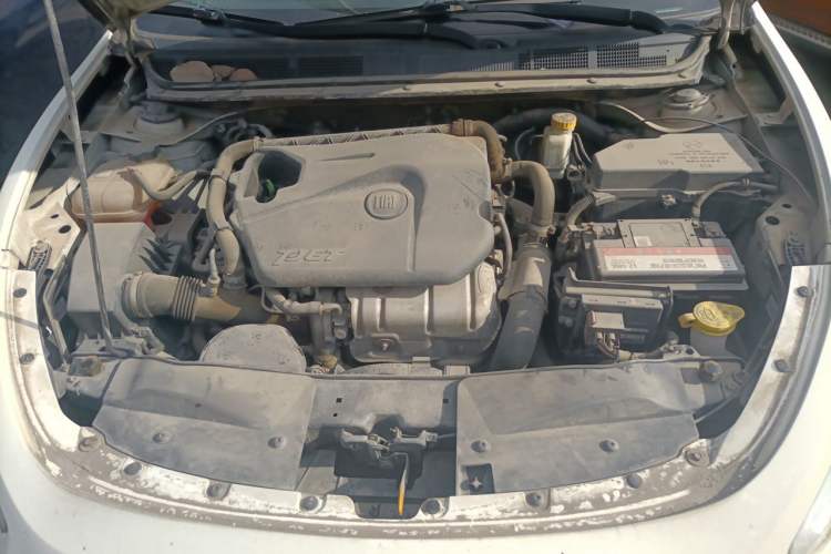 Used Fiat Viaggio 2012 1.4T Automatic Jingxiang Edition Engine Bay