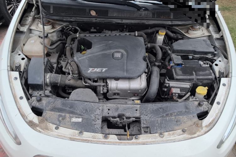 Used Fiat Viaggio 2012 1.4T Automatic Luxury Edition Engine Bay