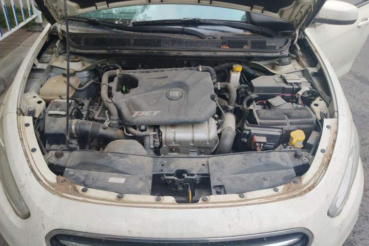 Used Fiat Viaggio 2012 1.4T Automatic Jingxiang Edition Engine Bay
