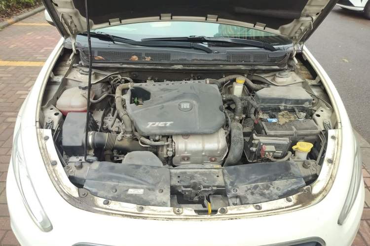Used Fiat Viaggio 2012 1.4T Automatic Jingxiang Edition Engine Bay