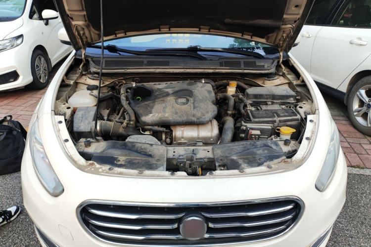 Used Fiat Viaggio 2012 1.4T Automatic Enjoyment Edition Engine Bay