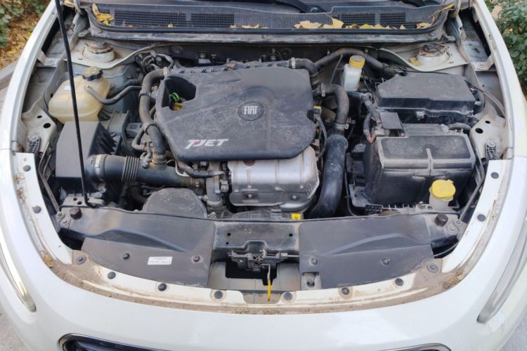 Used Fiat Viaggio 2012 1.4T Manual Enjoyment Edition Engine Bay