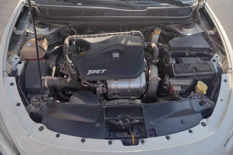 Used Fiat Viaggio 2012 1.4T Automatic Jingxiang Edition Engine Bay