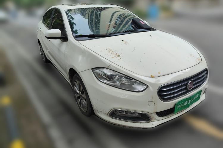 Used Fiat Viaggio 2012 1.4T Automatic Jingxiang Edition Front Right 45 Deg
