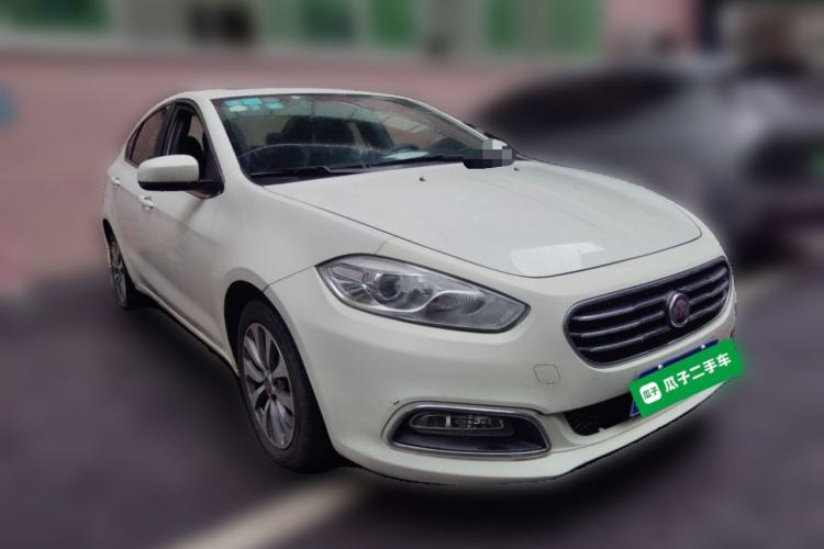 Used Fiat Viaggio 2012 1.4T Automatic Jingxiang Edition Front Right 45 Deg