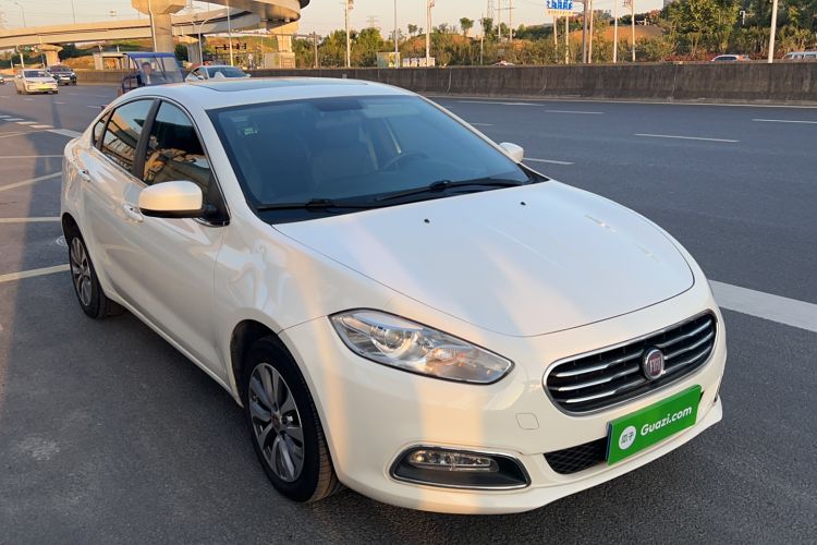 Used Fiat Viaggio 2012 1.4T Automatic Jingxiang Edition Front Right 45 Deg