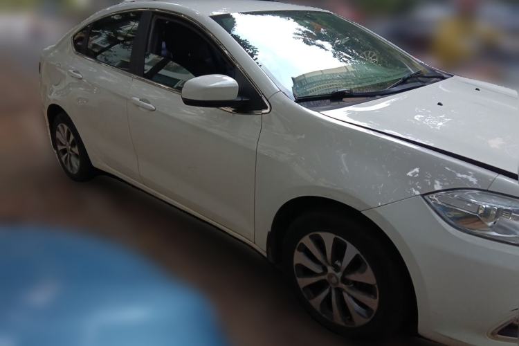 Used Fiat Viaggio 2012 1.4T Automatic Enjoyment Edition Front Right 45 Deg