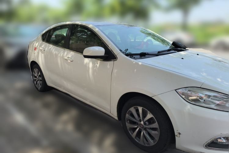 Used Fiat Viaggio 2012 1.4T Automatic Jingxiang Edition Front Right 45 Deg
