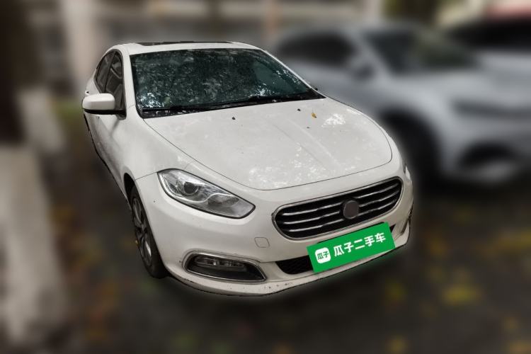Used Fiat Viaggio 2012 1.4T Automatic Jingxiang Edition Front Right 45 Deg