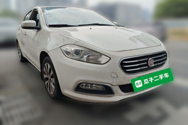 Used Fiat Viaggio 2012 1.4T Automatic Jingxiang Edition Front Right 45 Deg