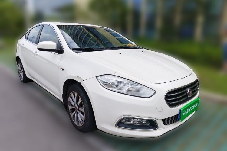 Used Fiat Viaggio 2012 1.4T Automatic Jingxiang Edition Front Right 45 Deg