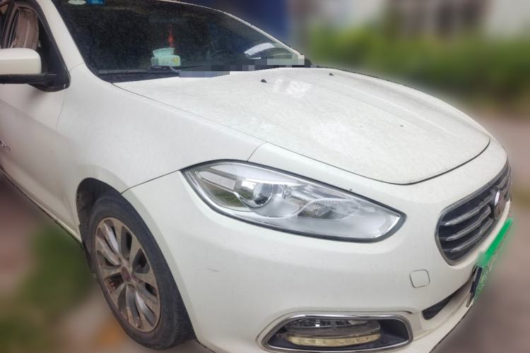 Used Fiat Viaggio 2012 1.4T Automatic Jingxiang Edition Front Right 45 Deg