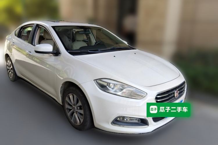 Used Fiat Viaggio 2012 1.4T Automatic Jingxiang Edition Front Right 45 Deg