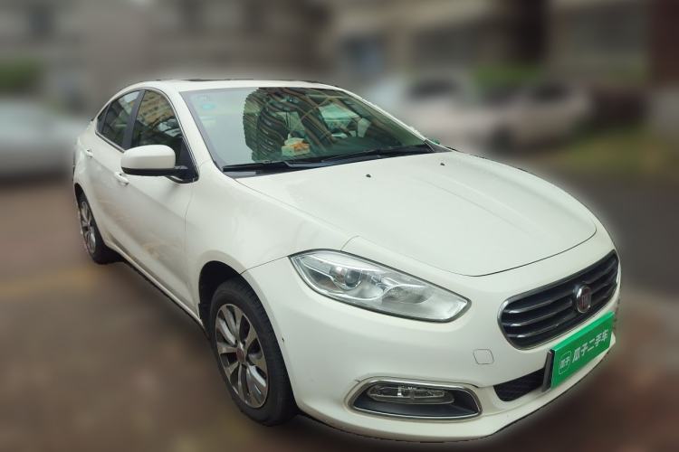 Used Fiat Viaggio 2012 1.4T Automatic Jingxiang Edition Front Right 45 Deg