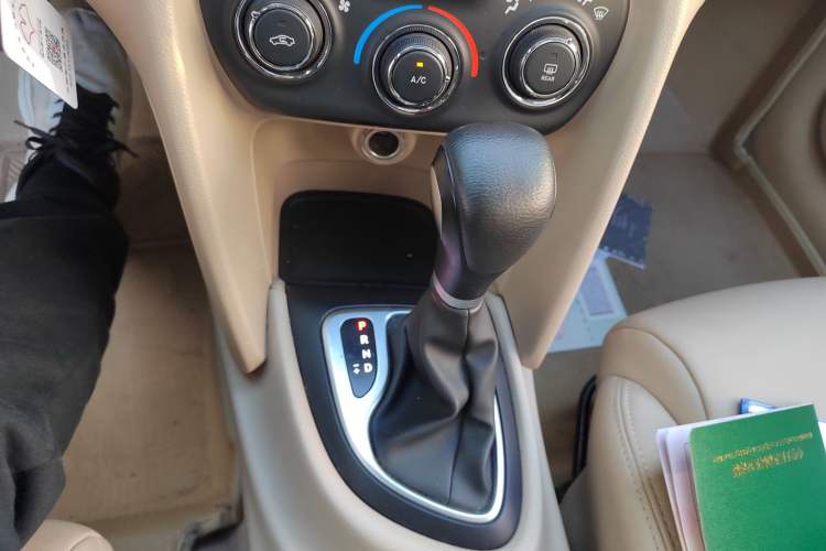 Used Fiat Viaggio 2012 1.4T Automatic Jingxiang Edition Gear Lever