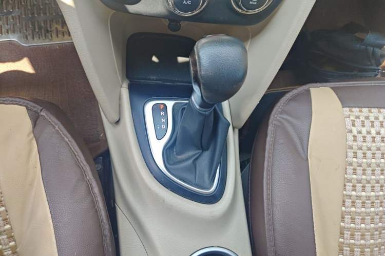 Used Fiat Viaggio 2012 1.4T Automatic Jingxiang Edition Gear Lever