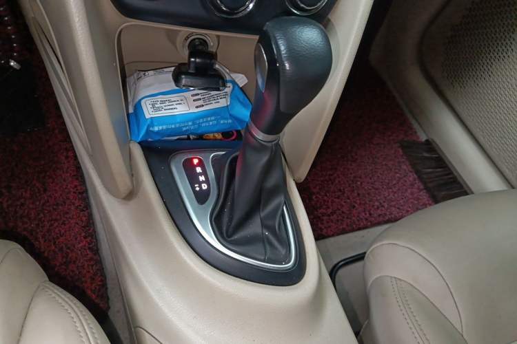 Used Fiat Viaggio 2012 1.4T Automatic Jingxiang Edition Gear Lever